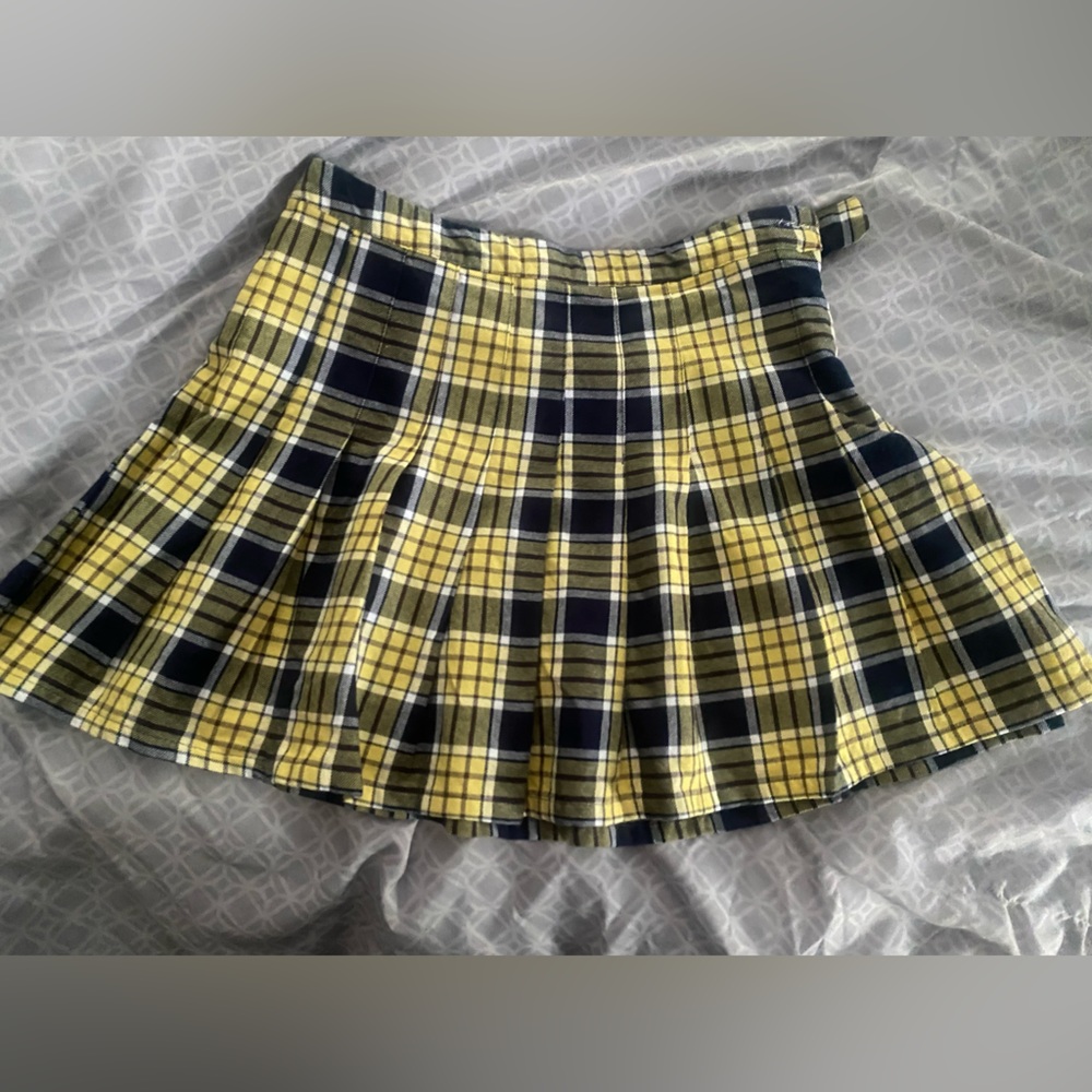 ⭐️Forever 21 School Girl Plaid Pleated Mini. Worn 1x